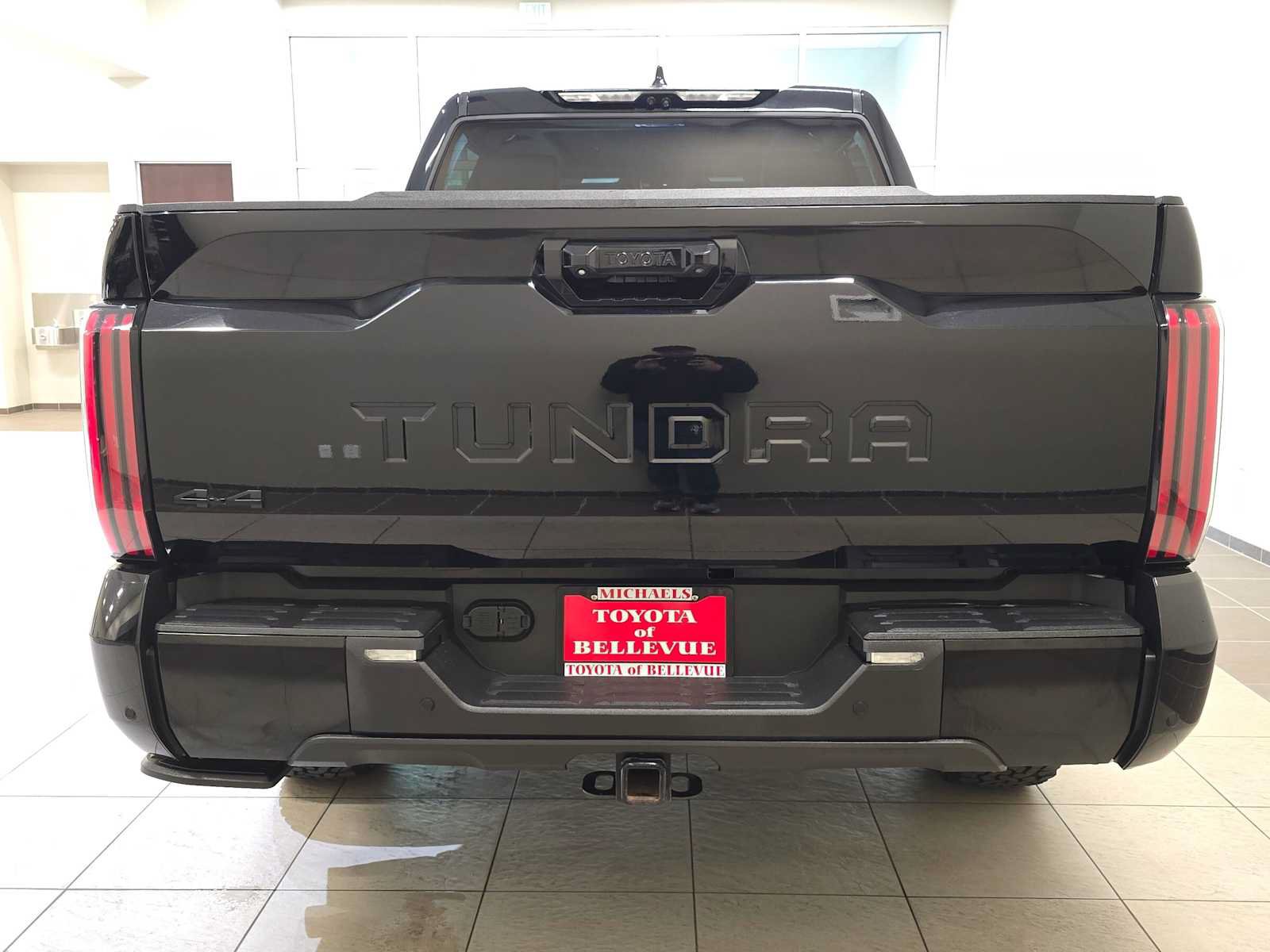 Used 2023 Toyota Tundra Platinum AWD/4WD image 6
