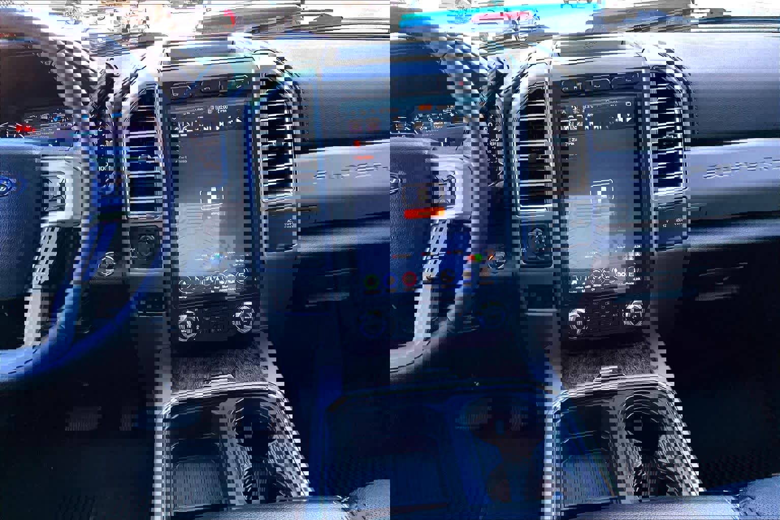 Used 2017 Ford F250 Lariat w/ Lariat Ultimate Package image 6