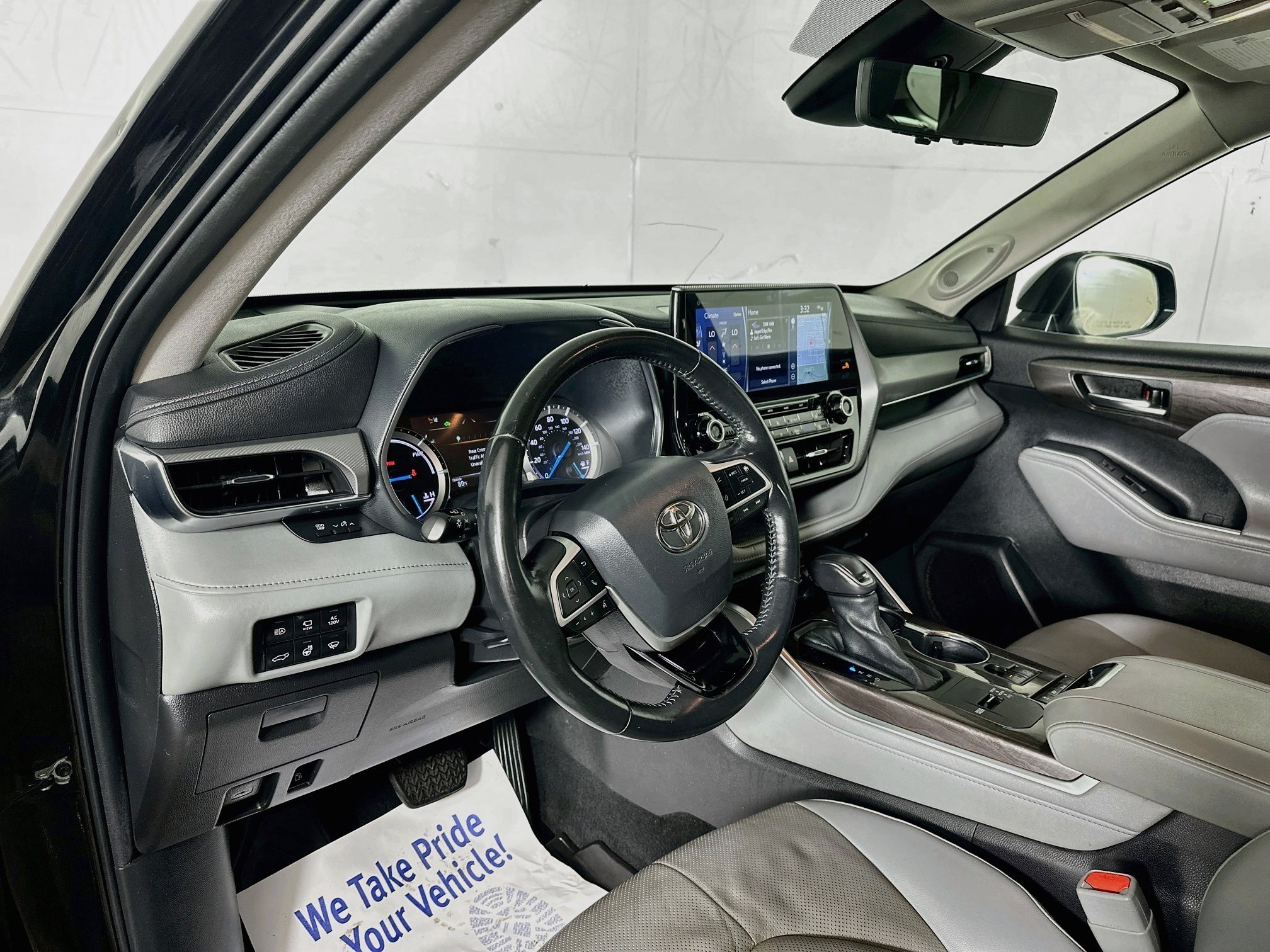 Used 2022 Toyota Highlander Platinum AWD/4WD image 9
