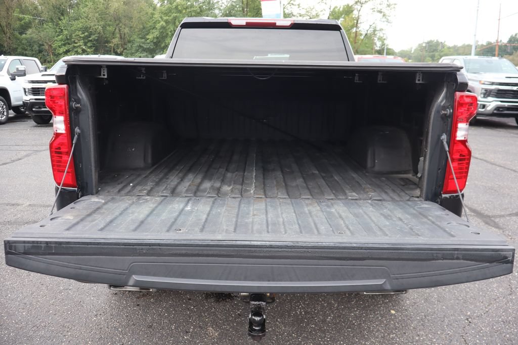 Used 2022 Chevrolet Silverado 1500 Custom Trail Boss AWD/4WD image 27