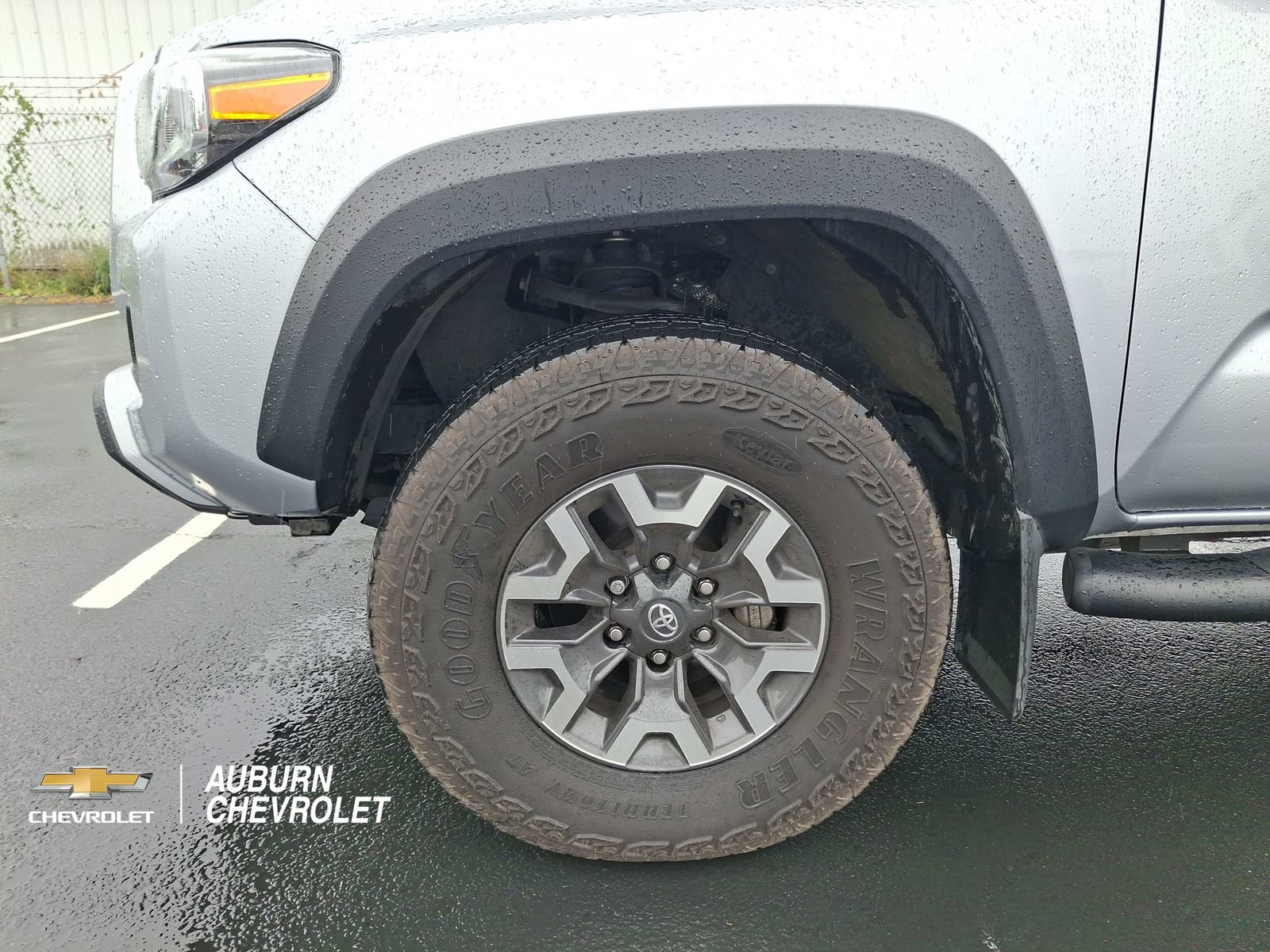 Used 2023 Toyota Tacoma TRD Off-Road w/ Technology Package AWD/4WD image 25
