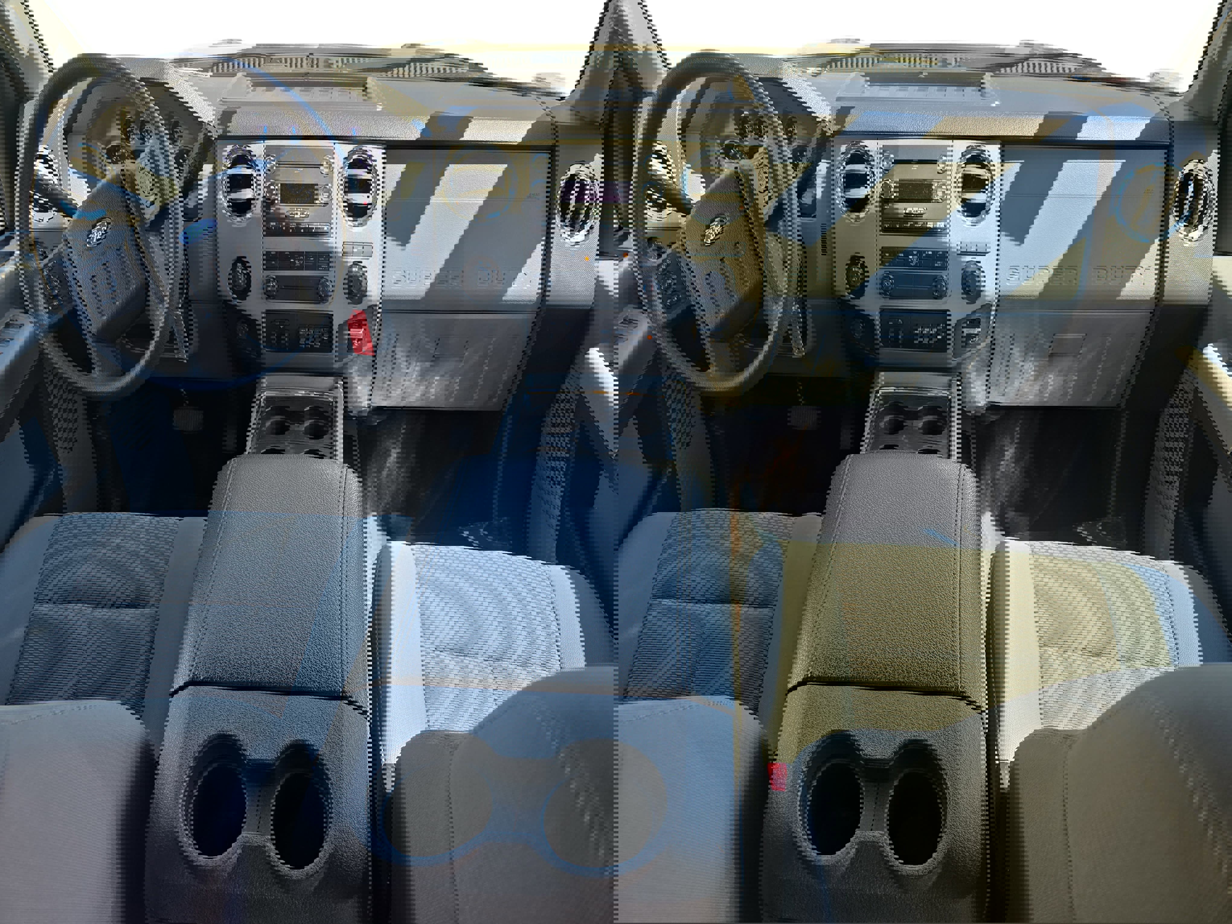 Used 2016 Ford F250 XLT w/ XLT Premium Package image 9