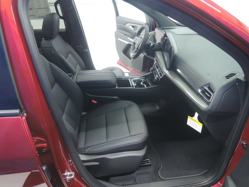 New 2026 Chevrolet Traverse LT w/ Sun and Wheel Package FWD image 37