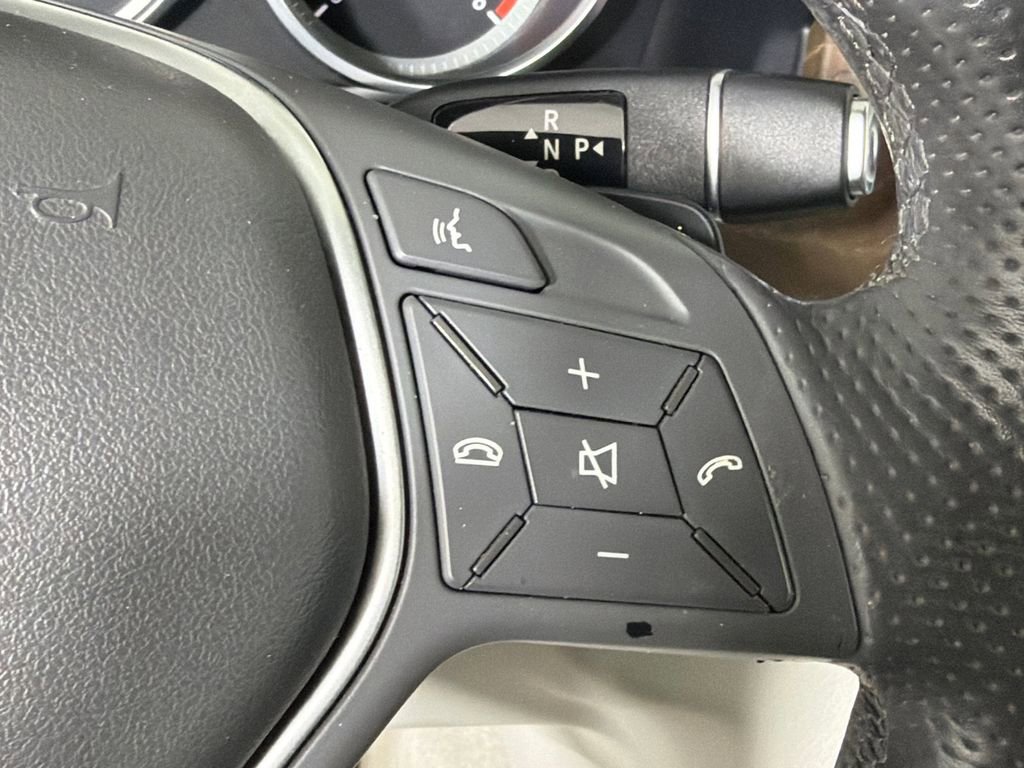 Used 2016 Mercedes-Benz E 350 4MATIC Wagon image 28