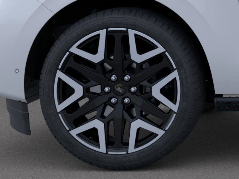 New 2026 Ford Expedition Max Platinum image 19