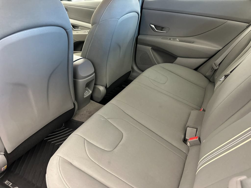 Used 2024 Hyundai Elantra SEL FWD image 11