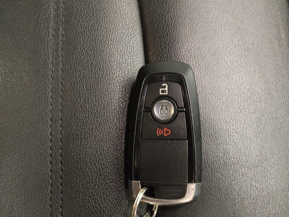 Used 2018 Ford Edge SEL w/ Equipment Group 201A image 32