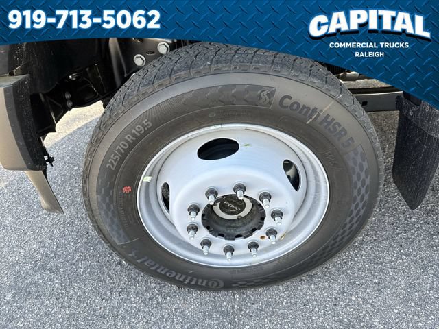 New 2026 Ford F550 4x4 Regular Cab Super Duty image 13