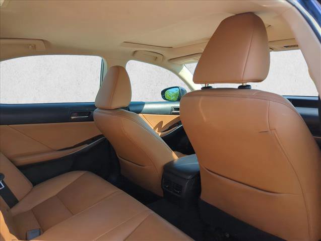 Used 2017 Lexus IS 200t image 20