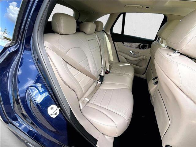 Used 2021 Mercedes-Benz GLC 300 image 27