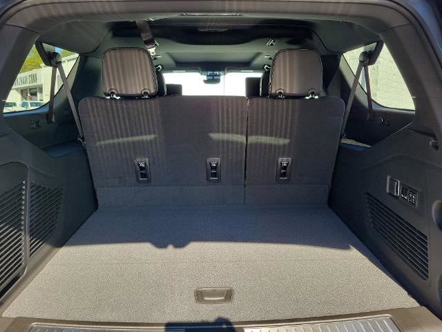 New 2026 GMC Yukon XL AT4 w/ AT4 Premium Plus Package image 8