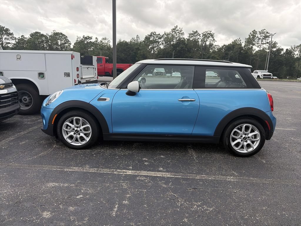 Used 2019 MINI Cooper 2-Door Hardtop FWD image 4