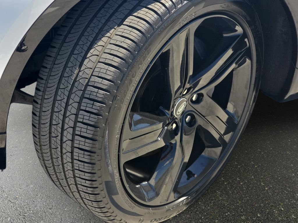 Certified 2023 Land Rover Discovery HSE R-Dynamic image 35