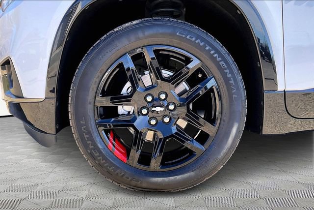 Used 2020 Chevrolet Traverse Premier w/ Redline Edition image 23