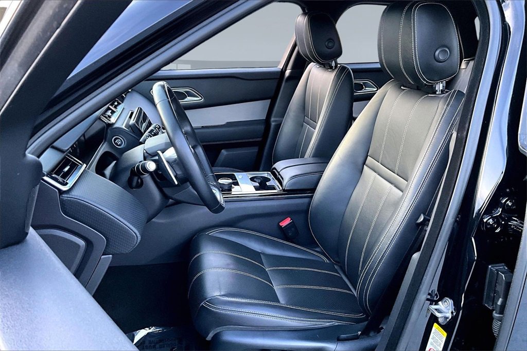 Used 2020 Land Rover Range Rover Velar R-Dynamic S image 19