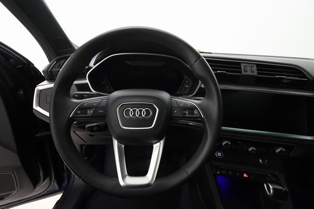Used 2022 Audi Q3 2.0T Premium Plus image 12