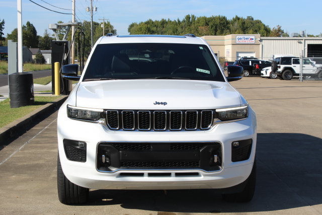 Used 2021 Jeep Grand Cherokee L Overland w/ Luxury Tech Group IV AWD/4WD image 8