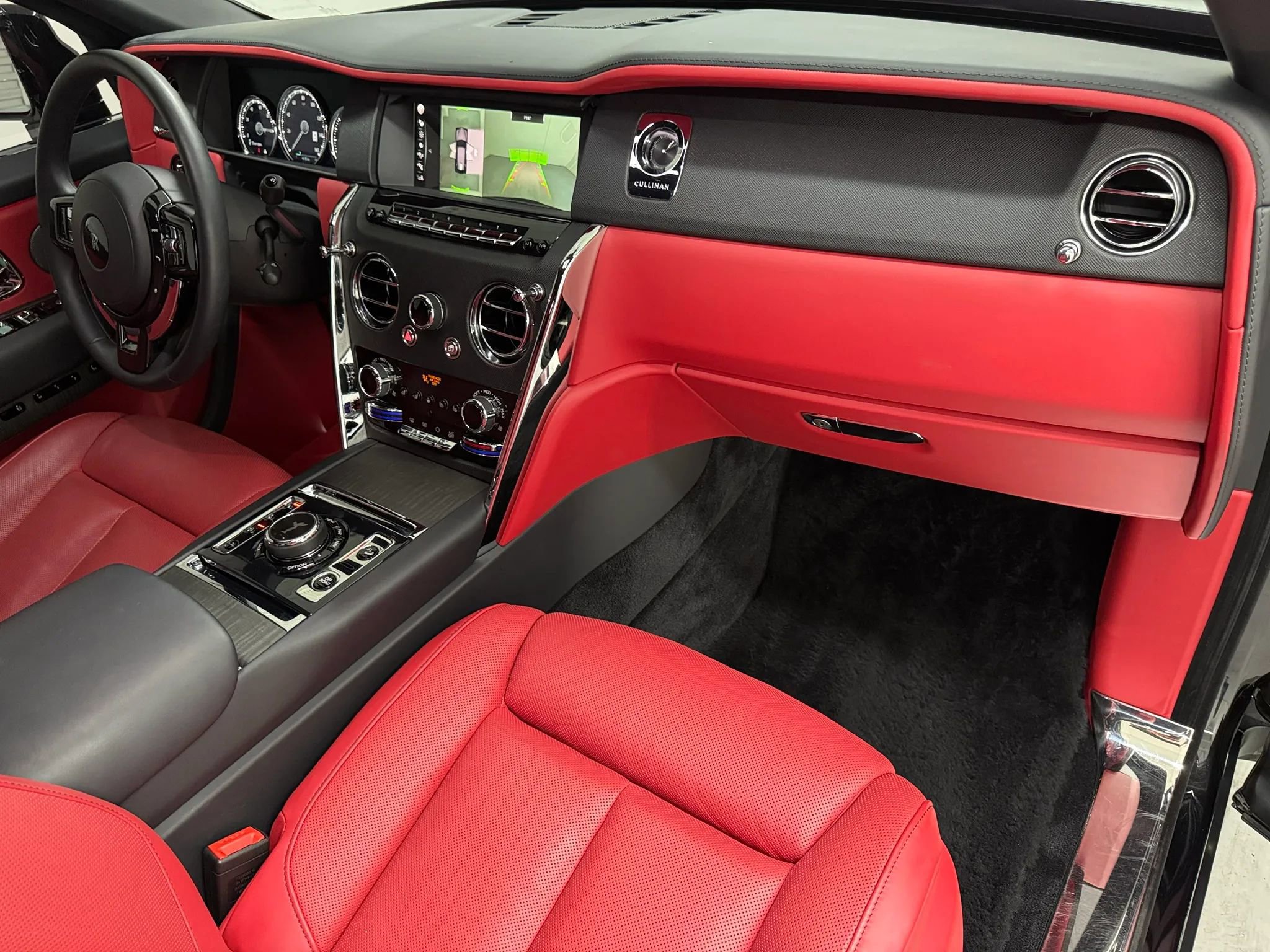 Used 2024 Rolls-Royce Cullinan image 10