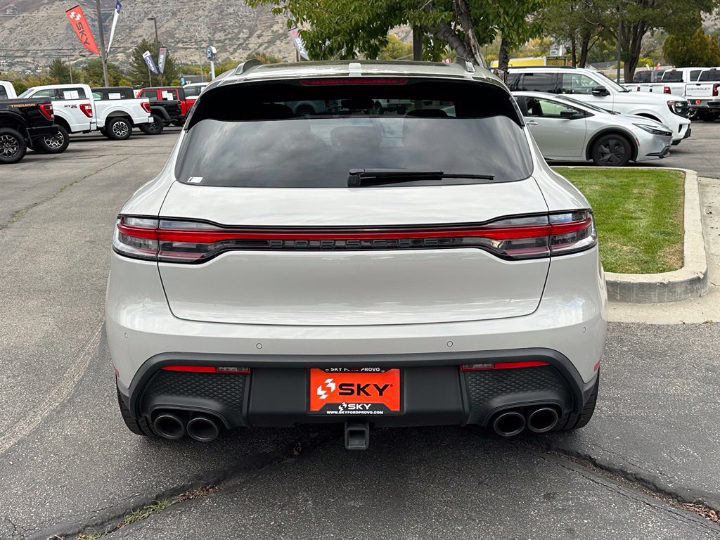 Used 2023 Porsche Macan AWD/4WD image 7
