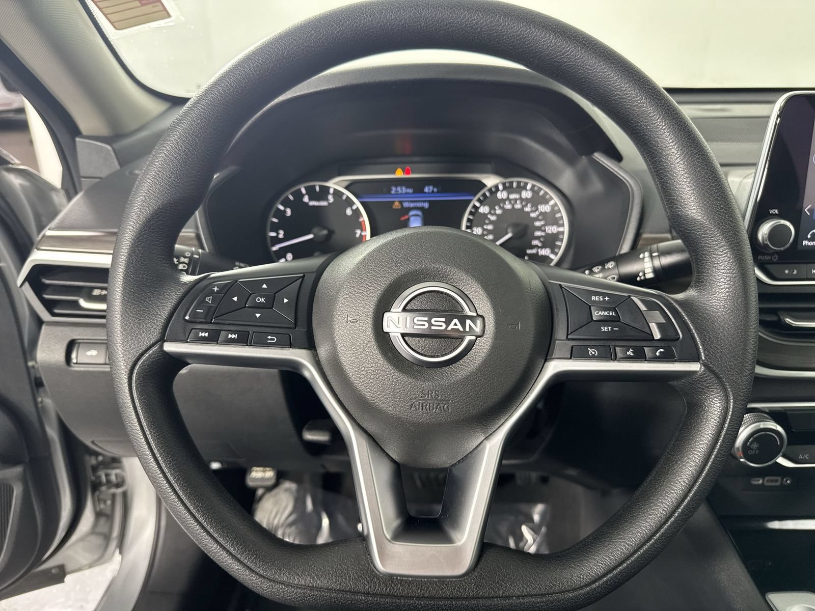 Certified 2024 Nissan Altima 2.5 SV FWD image 12
