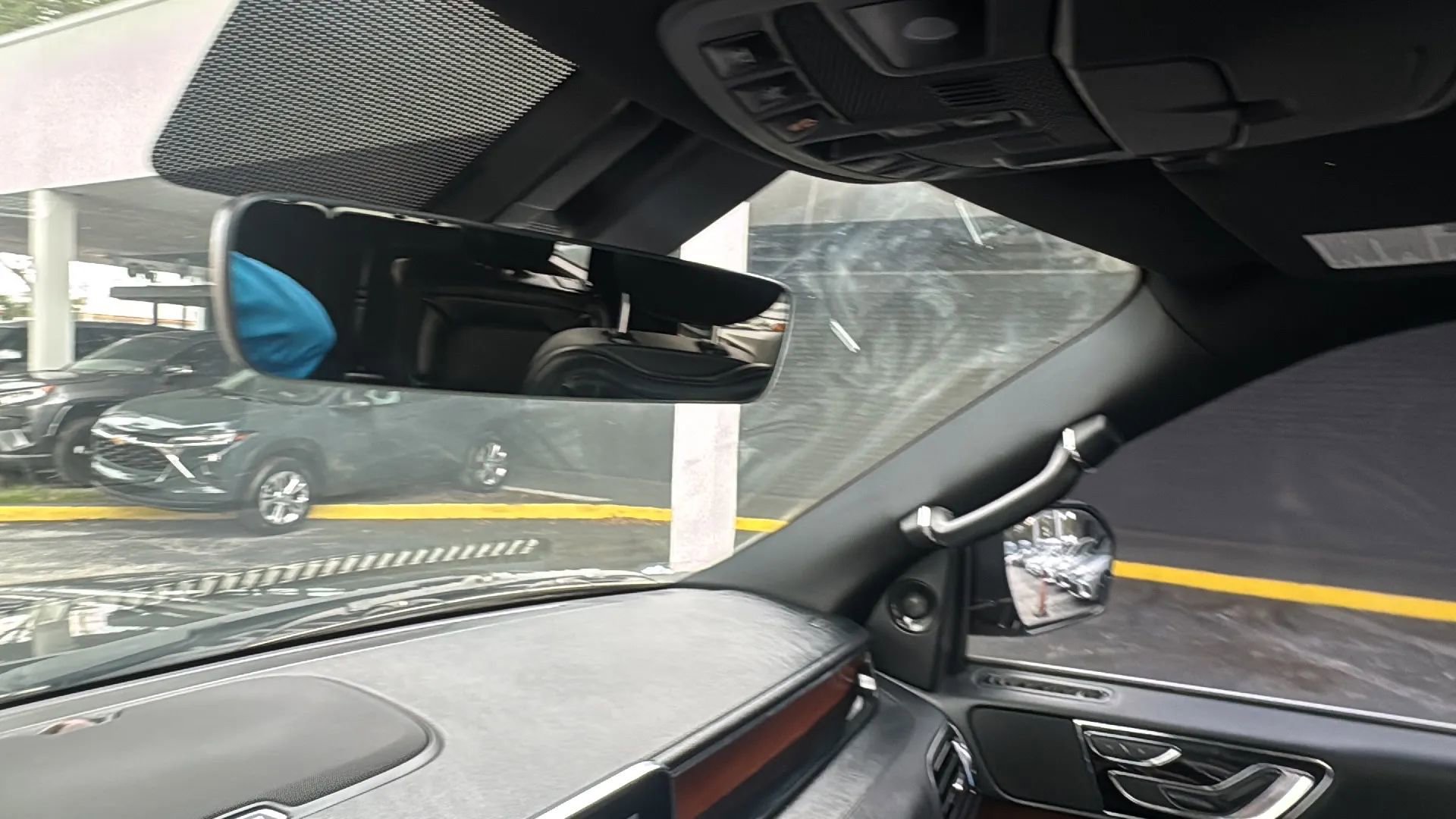 Used 2019 Lincoln Navigator Select RWD image 21