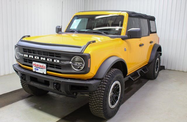 Used 2022 Ford Bronco Black Diamond w/ Sasquatch Package image 3