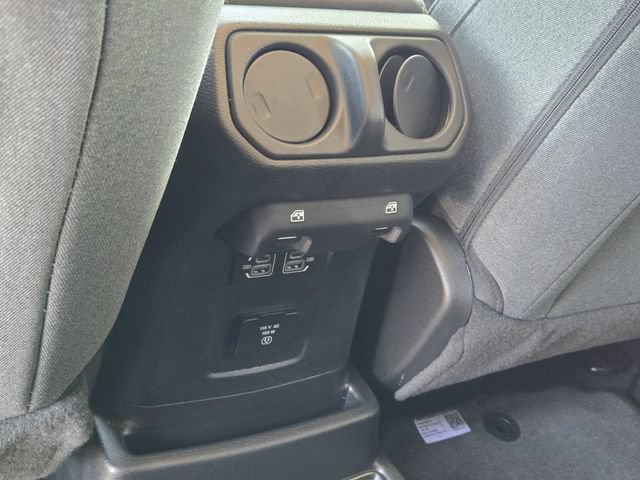 Certified 2025 Jeep Wrangler Unlimited Sahara w/ Safety Group AWD/4WD image 39