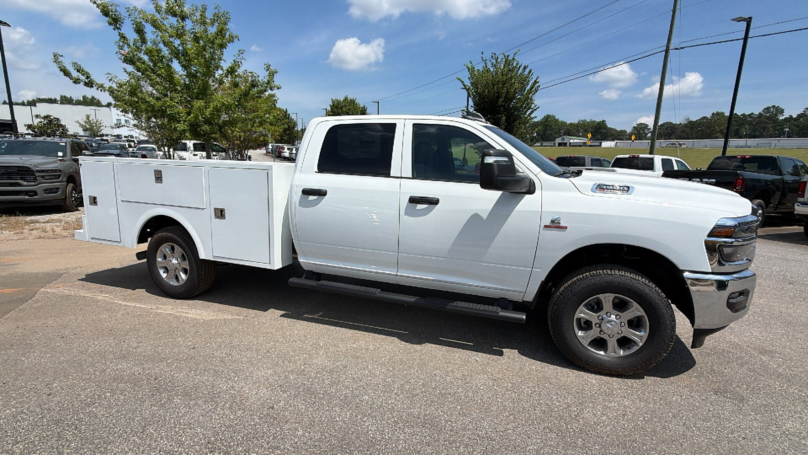 New 2026 RAM 3500 Tradesman w/ Chrome Appearance Group A AWD/4WD image 7