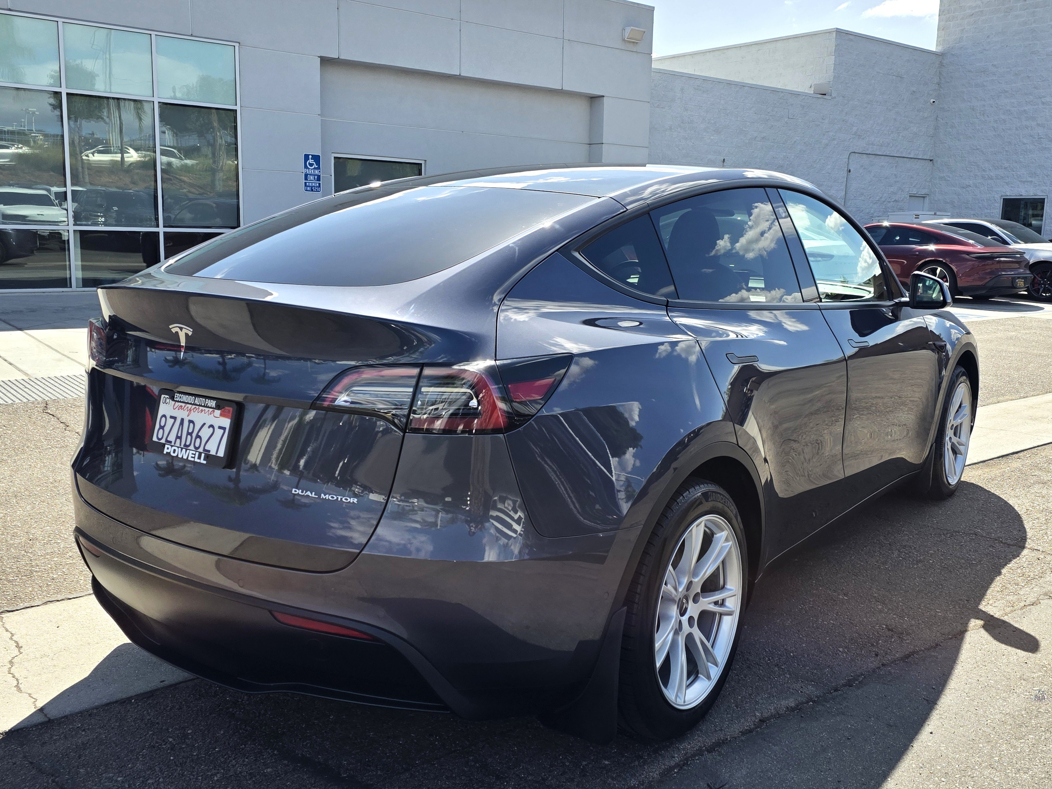 Used 2021 Tesla Model Y Long Range AWD/4WD image 5