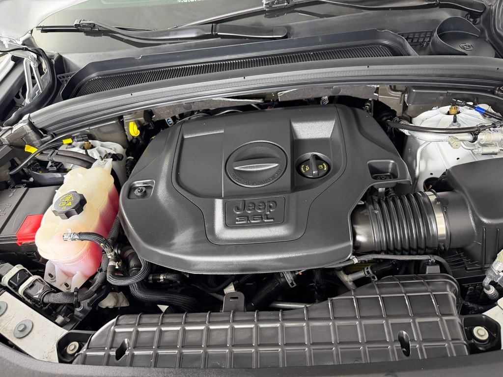 Certified 2023 Jeep Grand Cherokee L Summit AWD/4WD image 35