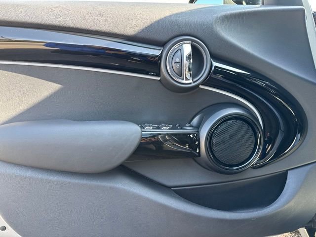 Used 2023 MINI Cooper S image 11