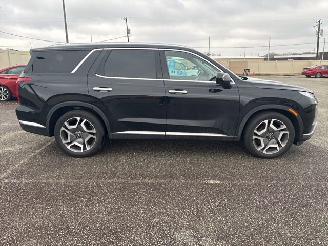 Used 2023 Hyundai Palisade Limited w/ Cargo Package image 2