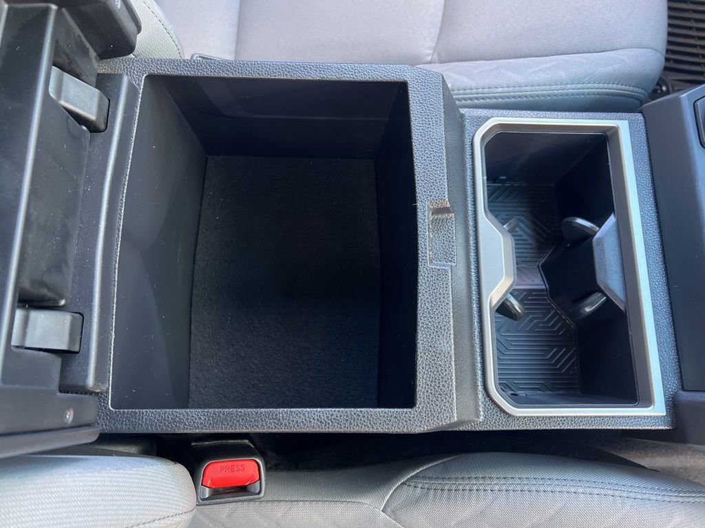 Used 2025 Toyota Tacoma SR5 AWD/4WD image 23