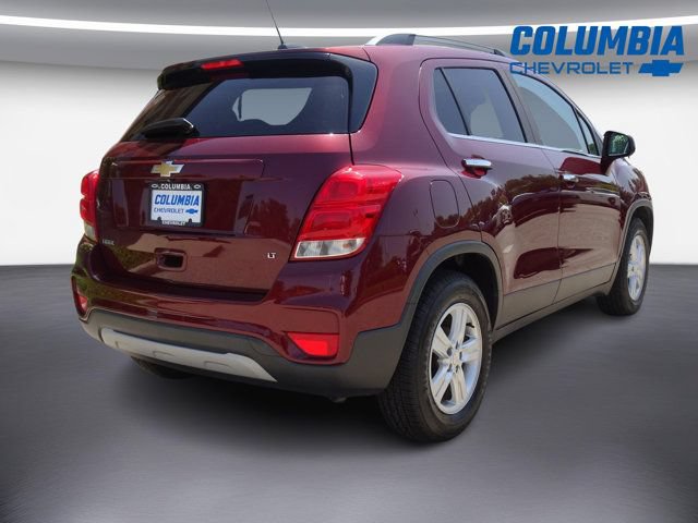 Used 2017 Chevrolet Trax LT w/ LT Convenience Package FWD image 3