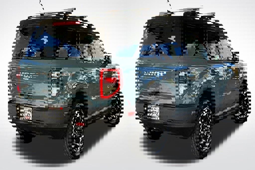 Used 2022 Ford Bronco Sport Outer Banks w/ Tech Package image 10