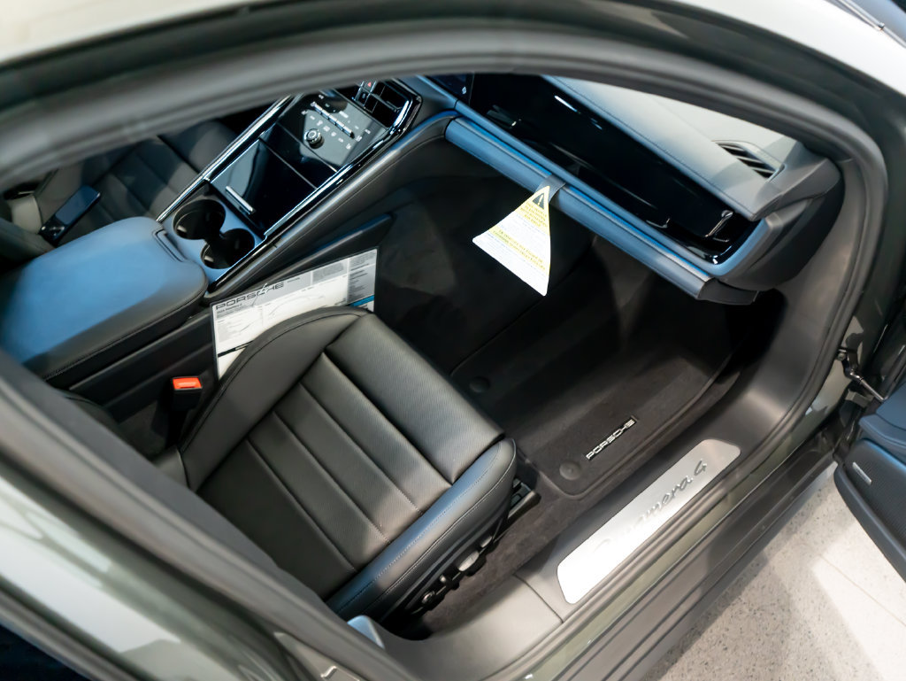 New 2026 Porsche Panamera 4 AWD/4WD image 26