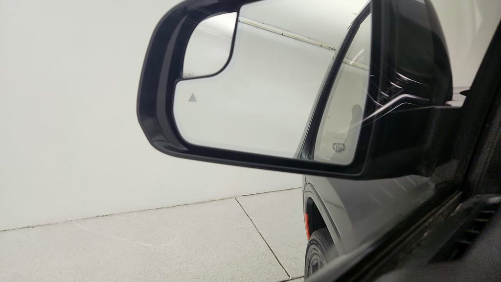 Used 2022 Jeep Grand Wagoneer Series II image 19