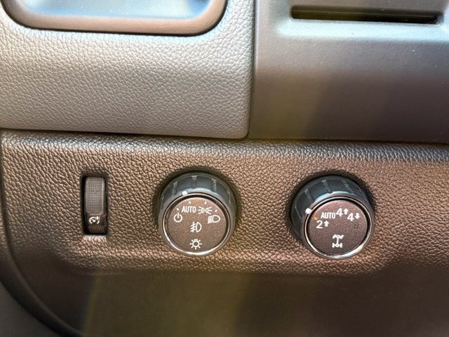 Used 2019 Chevrolet Colorado Z71 AWD/4WD image 19