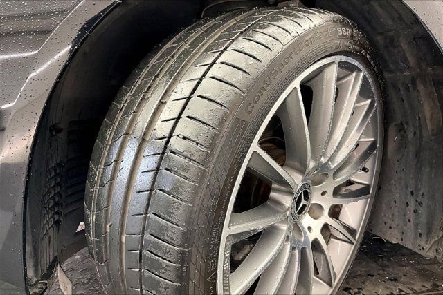 Used 2019 Mercedes-Benz SL 550 image 32