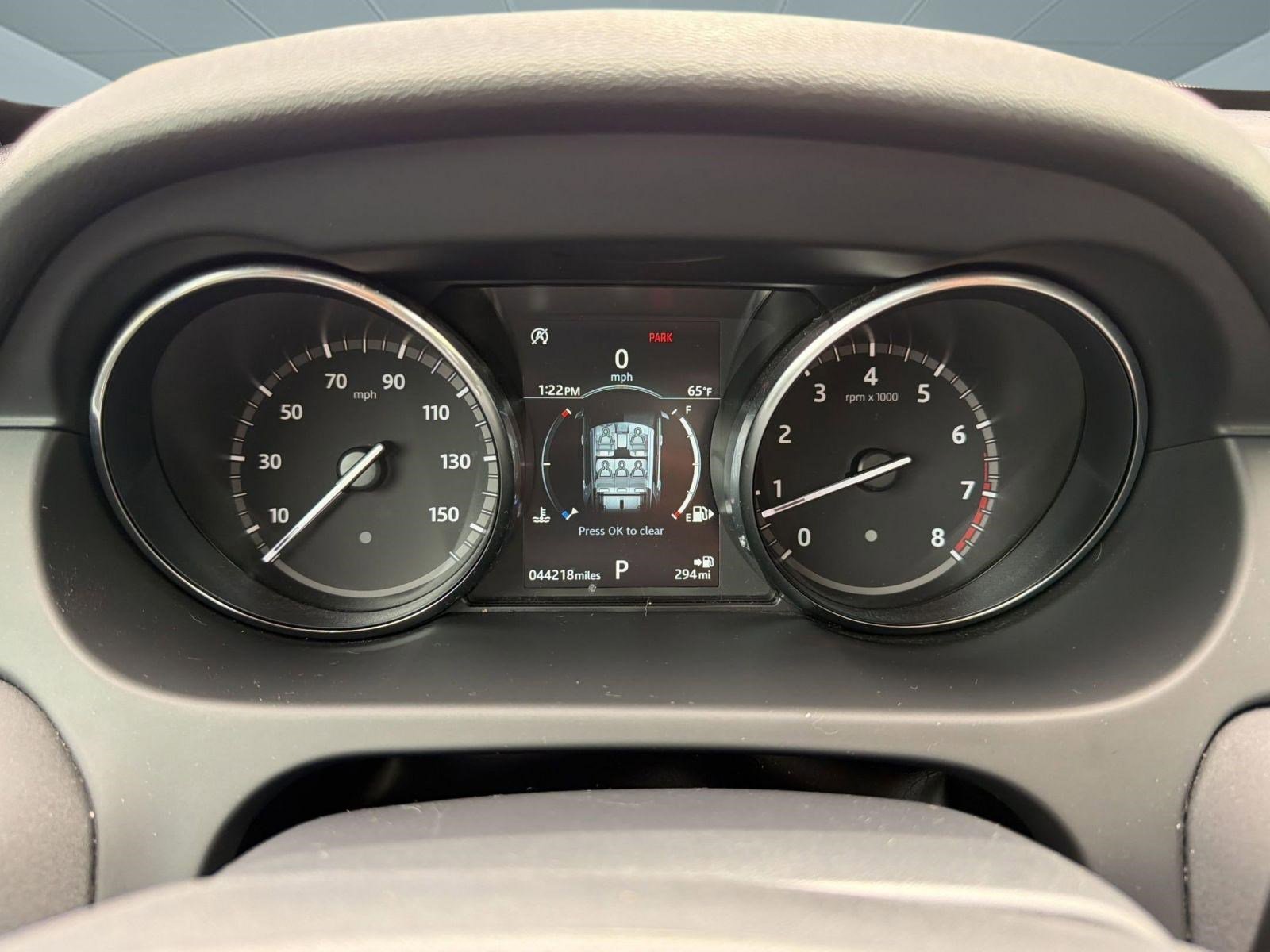 Used 2019 Land Rover Discovery Sport image 19