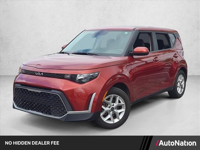 Used 2024 Kia Soul LX w/ Option Group 015 FWD video 1