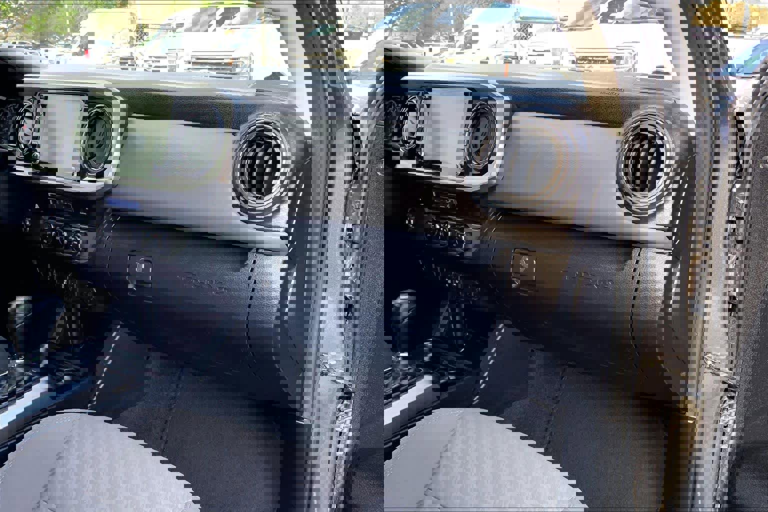 Used 2023 Toyota Tacoma SR5 image 29