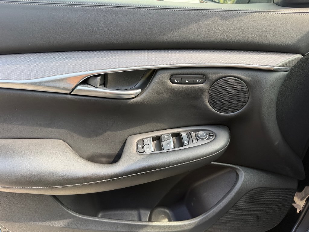 Used 2023 INFINITI QX50 Luxe FWD image 31