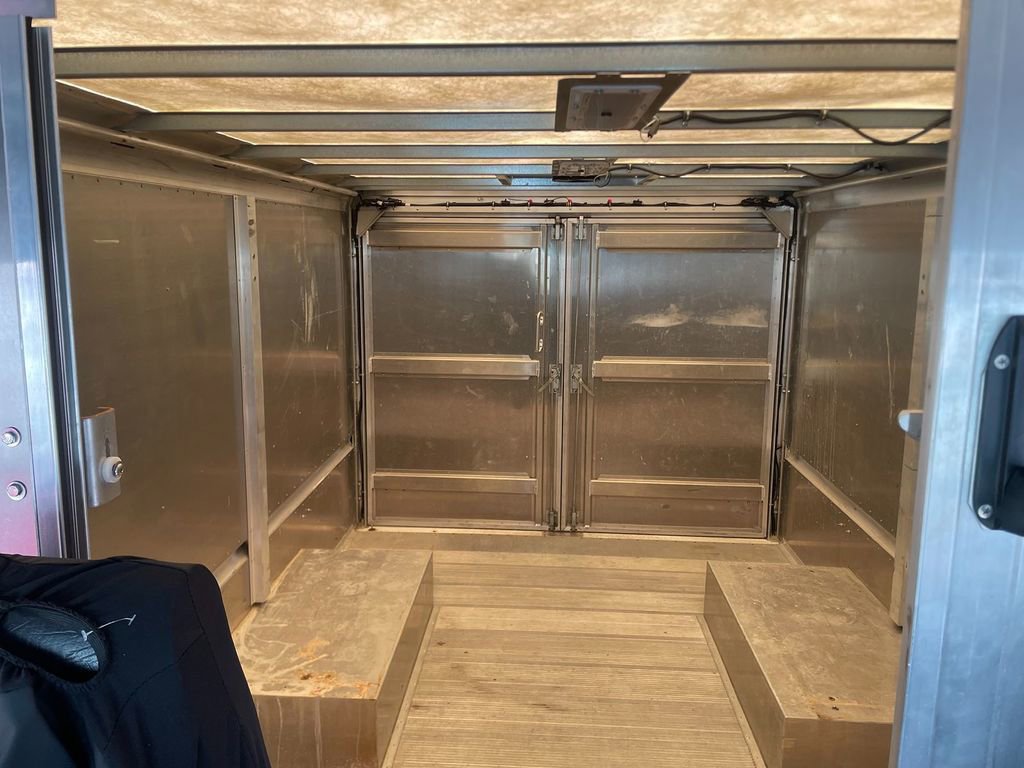 Used 2016 Ford E-350 and Econoline 350 Super Duty w/ A/C Prep Package RWD image 21