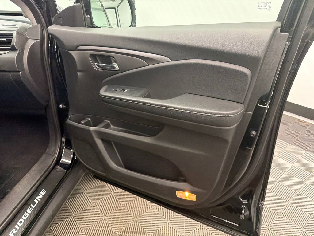 Used 2023 Honda Ridgeline RTL-E image 16