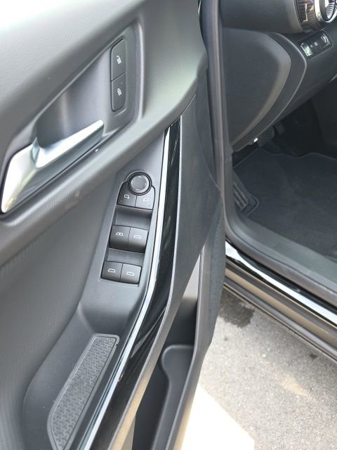 New 2026 Chevrolet Equinox LT w/ Safety and Technology Package image 14