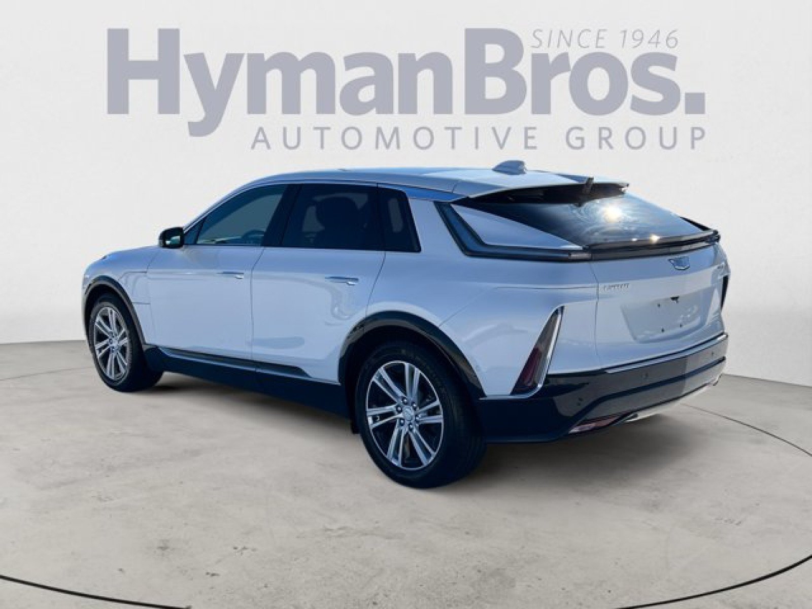 Used 2024 Cadillac Lyriq Tech w/ Driver Assist Package RWD image 5