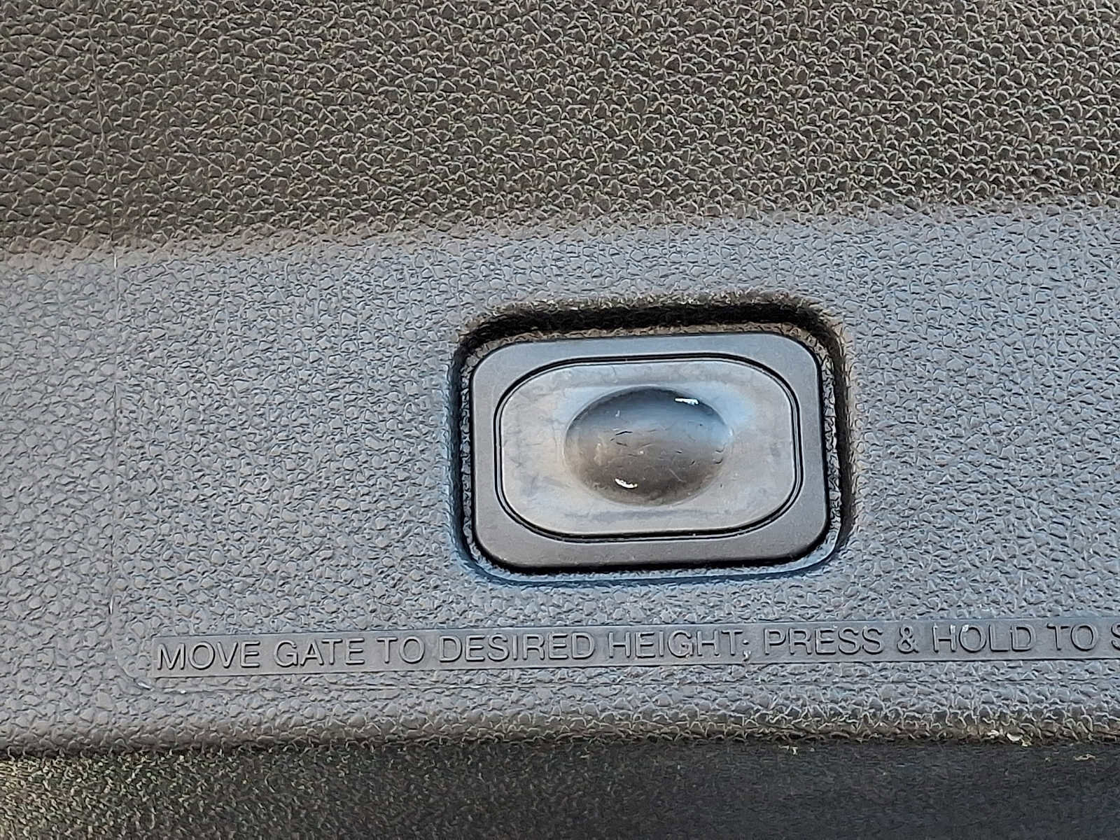 Used 2017 Ford Explorer XLT w/ Equipment Group 202A image 33