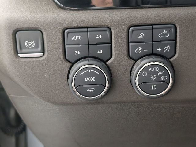 Certified 2025 Chevrolet Silverado 2500 LTZ w/ LTZ Plus Package AWD/4WD image 15