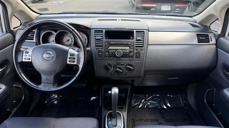 Used 2007 Nissan Versa Hatchback w/ Convenience Pkg FWD image 20